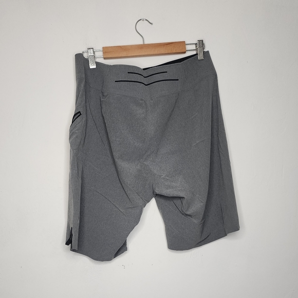 Lululemon boardshorts - Picture 4 of 4